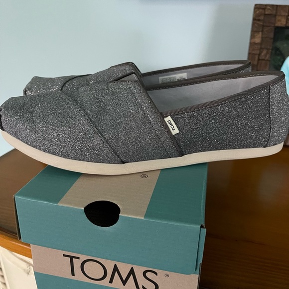 Toms Shoes - Silver sparkle Tom’s alpargatas size 8.5